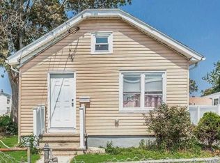 33 Mirin Ave, Roosevelt, NY 11575