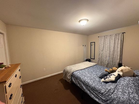 5th image of 13 Meadow St APT 4