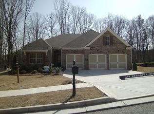 7426 Mockingbird Ln, Flowery Branch, GA 30542