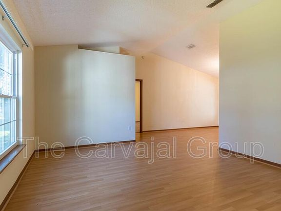 3rd image of 1036 Silcox Branch Cir