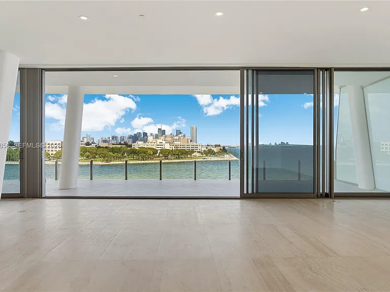 5 Grove Isle Dr #L502 — Photo 10
