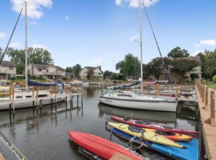 27818 Reo Rd, Grosse Ile, MI 48138