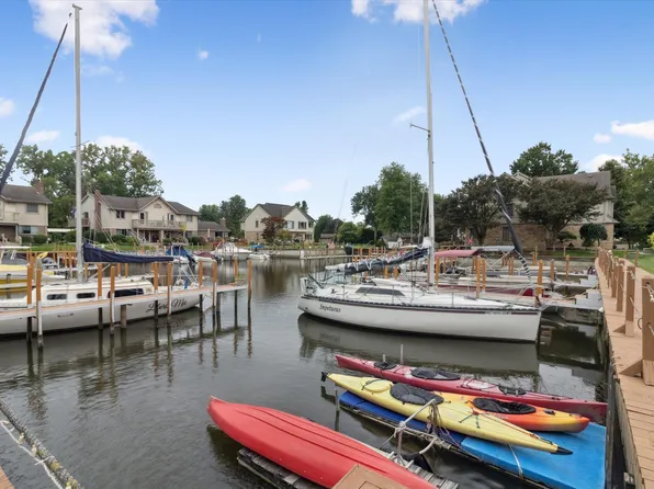 27818 Reo Rd, Grosse Ile, MI 48138