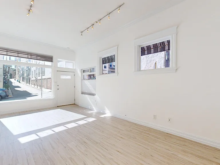 1046 Pacific Ave #5 — Photo 3