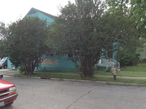 2nd image of 3200 Saint Peter St