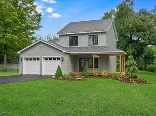 1 Hilltop Rd, Newton, NJ 07860