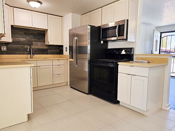 5th image of 8901 Ithaca Way