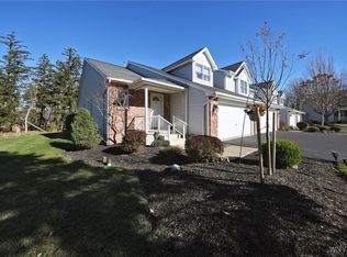 5450 Village Station Cir, Williamsville, NY 14221
