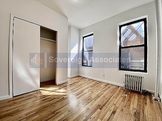 5th image of 1270 1st Ave #2E2