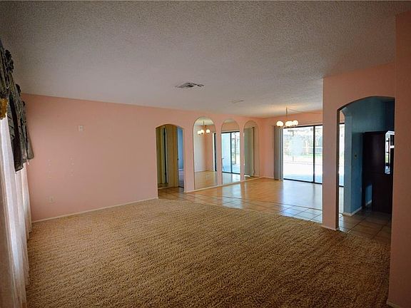 4th image of 1310 Jambalana Dr