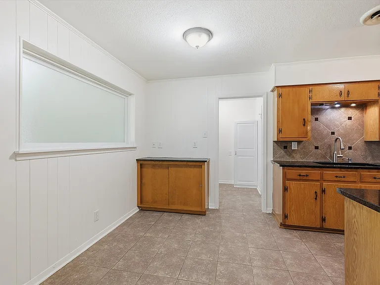 235 FM 407 W — Photo 4