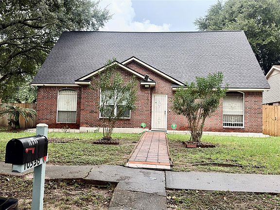 3rd image of 10538 Huntington View Dr