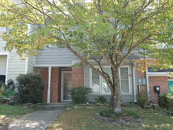 3rd image of 223 Triple Oaks Dr