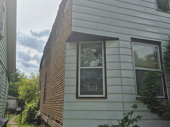 3rd image of 5387 Cooper St