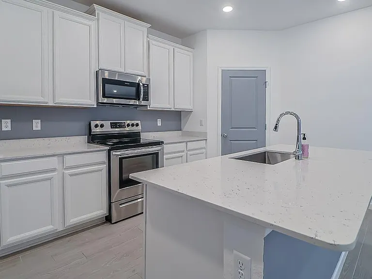 597 Lake Sinclair St — Photo 37