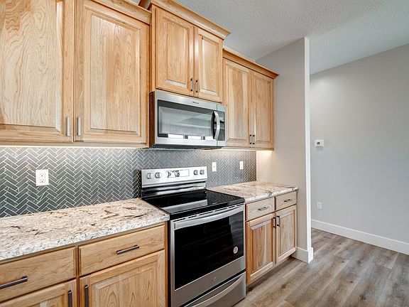 3rd image of 1218 N Shore Dr