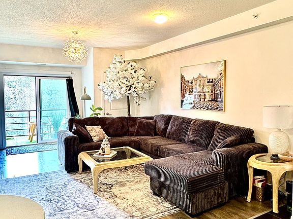 3rd image of 306 Essa Rd #12