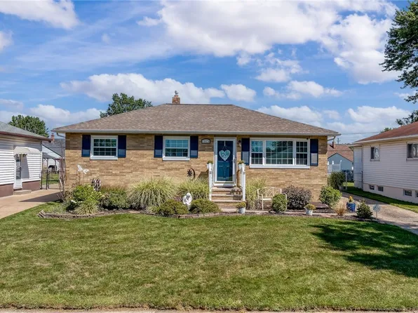 15474 Holland Rd, Brookpark, OH 44142