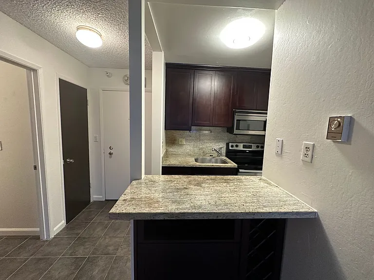3 Admiral Dr #268 — Photo 3