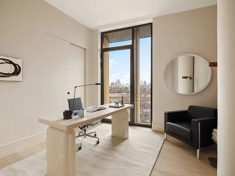 28 Herbert St #5C — Photo 6