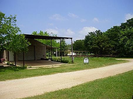 1st image of 426 Buladora Dr