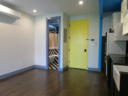 Rented by ERNY LLC | media 7