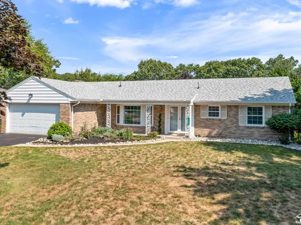 3384 Springdale Dr, Lambertville, MI 48144