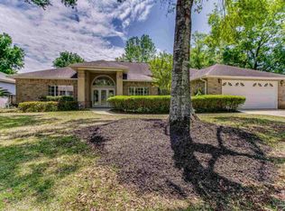 6075 Forest Green Rd, Pensacola, FL 32505