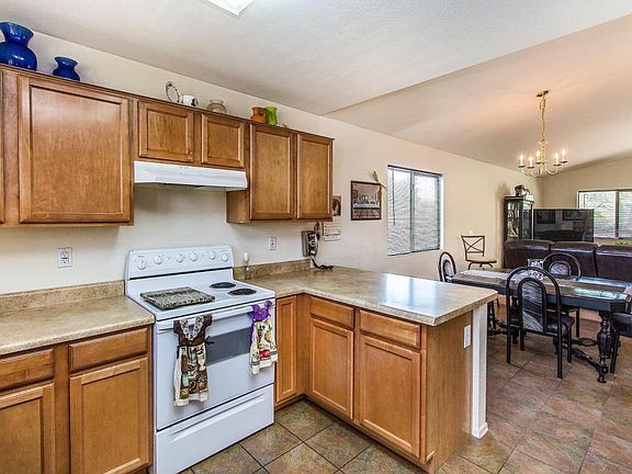 4th image of 1683 E Angelica Dr