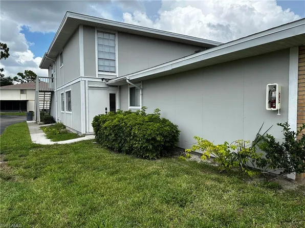 3340 New South Province Blvd APT 2, Fort Myers, FL 33907