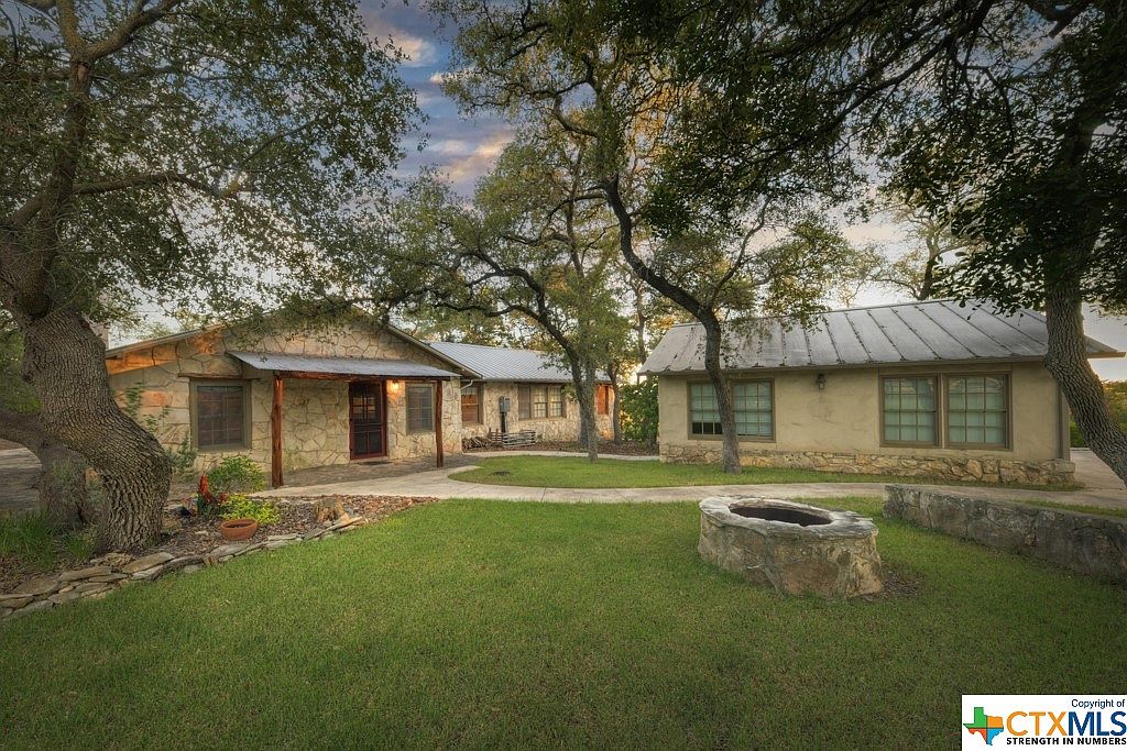 1053 Shady Holw, New Braunfels, TX 78132 | Zillow