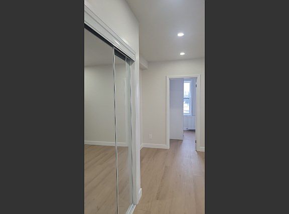 5th image of 304 Albert St W #205