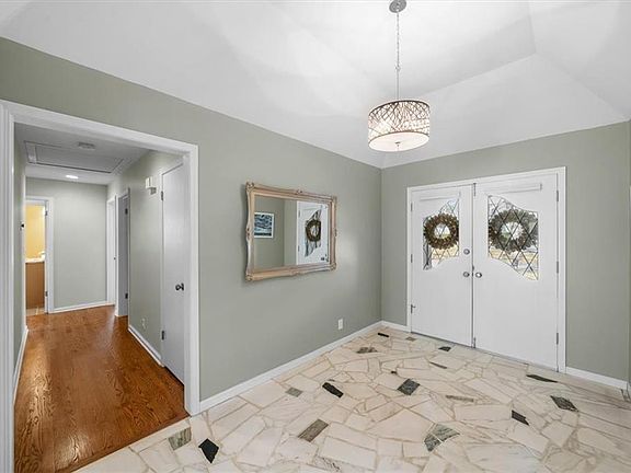 4th image of 11330 Jarboe St