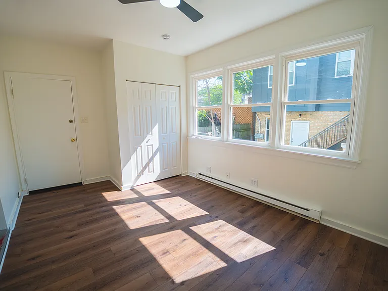5737 N Washtenaw Ave #1 — Photo 8