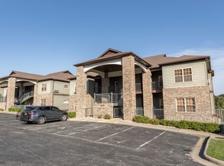 1081 Golf Dr, Branson West, MO 65737