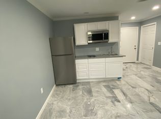 5702 Heatherbrook Dr, Houston, TX 77085
