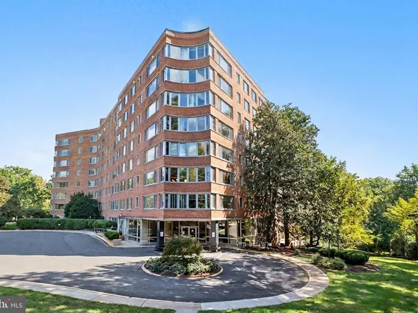 4200 Cathedral Ave NW APT 403, Washington, DC 20016