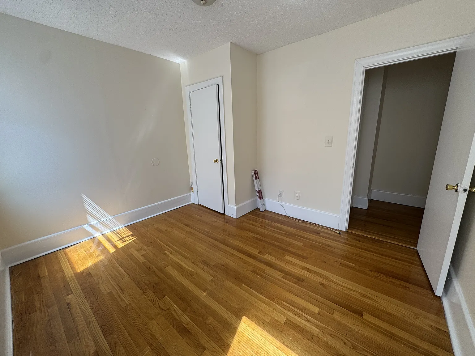 2 bed, $2,350 — Photo 2