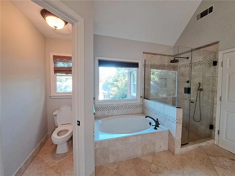 2242 Lenox Walk — Photo 45