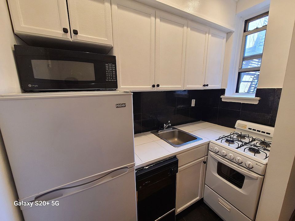 1st image of 2790 Broadway APT 6G