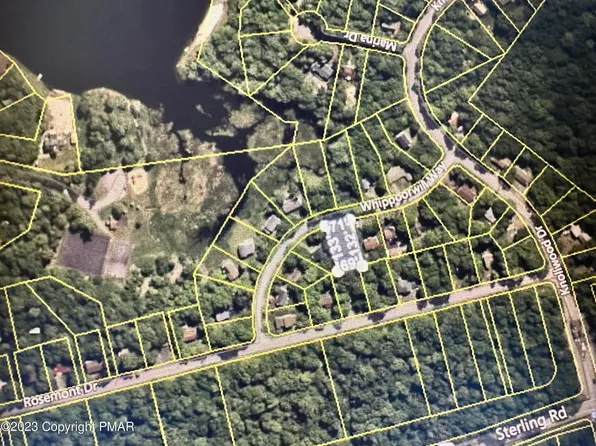 17 Whippoorwill Way, Tobyhanna, PA 18466