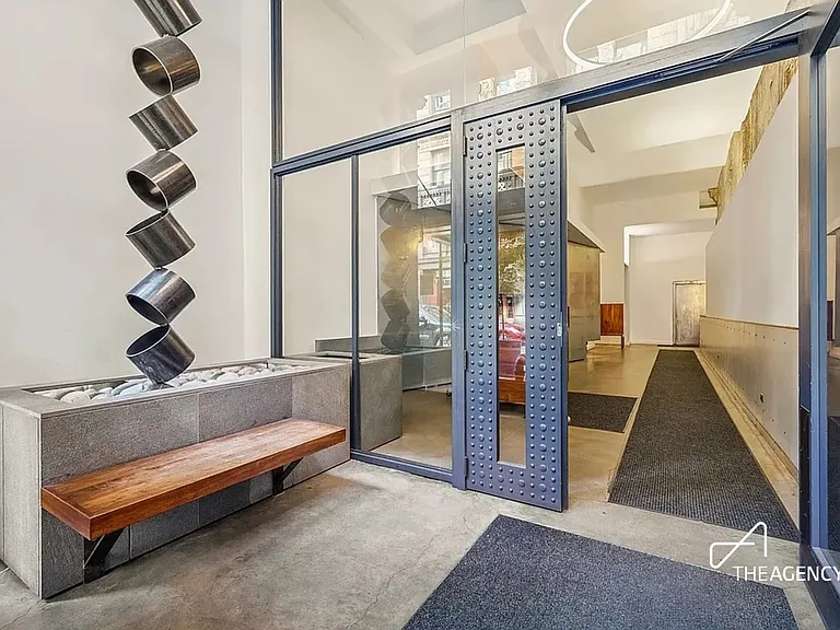 39 E 12th St #310 — Photo 10