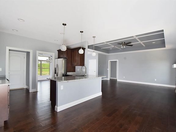 2nd image of 109 Tuscany Way