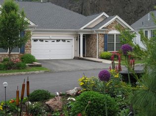 8 Zircon Way, Little Falls, NJ 07424