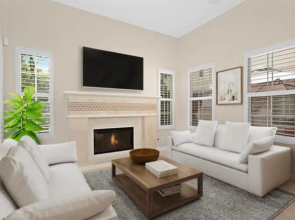 15636 Via Montecristo, San Diego, CA 92127