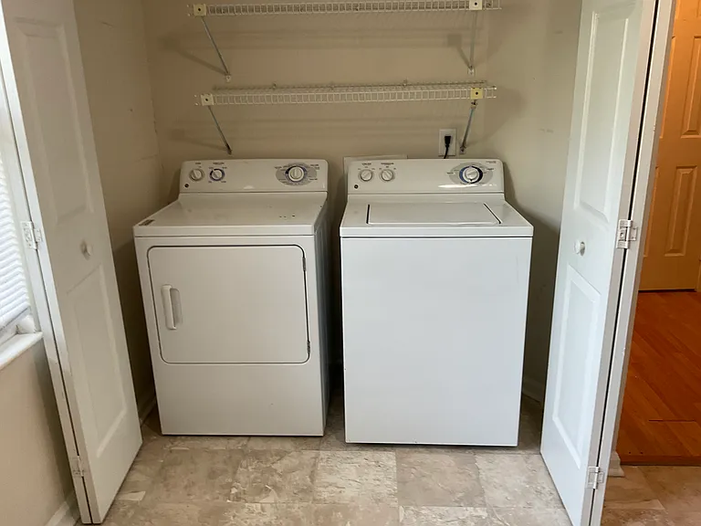 101 Luxon Pl — Photo 9