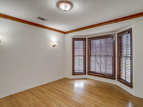 5th image of 3725 El Campo Ave