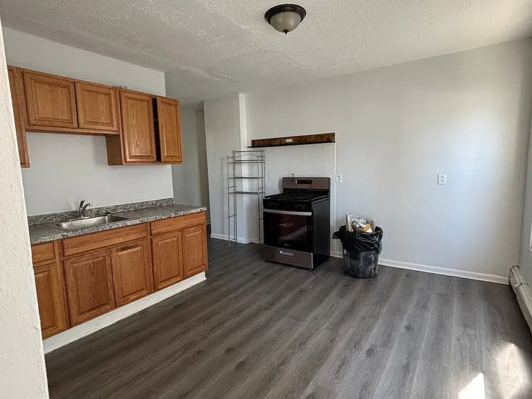 653 Union Ave #657 — Photo 2