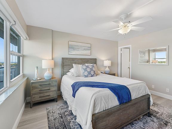 2nd image of 2611 N Riverside Drive #1002