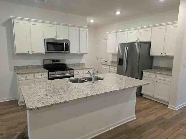 372 Dragon Dr — Photo 6